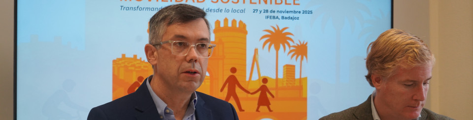 Ignacio Gragera y José Luis Capilla presentando el VIII encuentro de ciudades Ignacio Gragera y José Luis Capilla presentando el VIII encuentro de ciudades