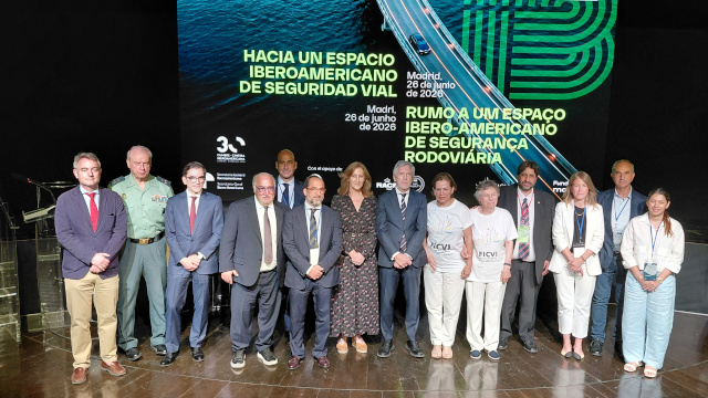 Asistentes al encuentro oficial 
