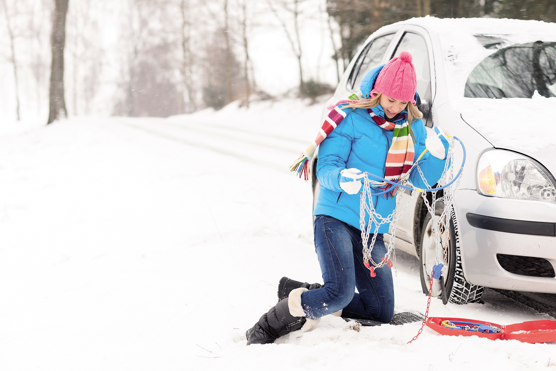 Cadenas para el coche o neumáticos de invierno: todo lo que hay que saber  para conducir con seguridad sobre nieve o hielo