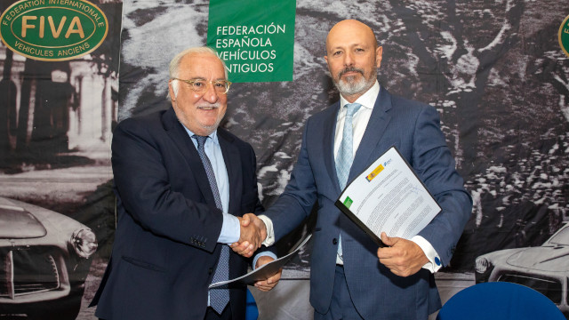 Tráfico y la FEVA presentan el nuevo Reglamento de Vehículos Históricos