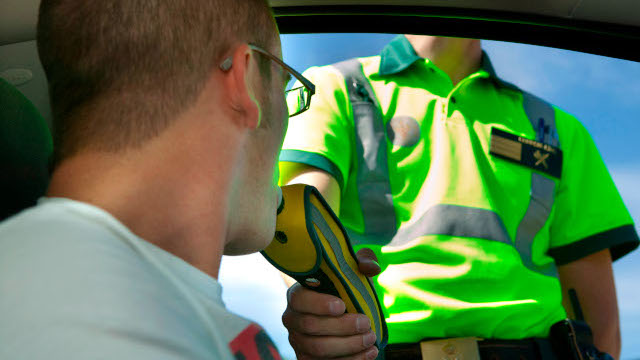 Más de 500 conductores detectados cada día tras haber ingerido alcohol u otras drogas