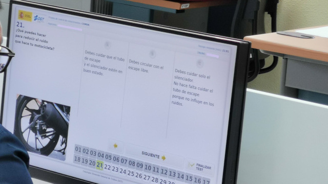 La DGT hace más accesibles los exámenes teóricos para personas con dificultades de comprensión lectora