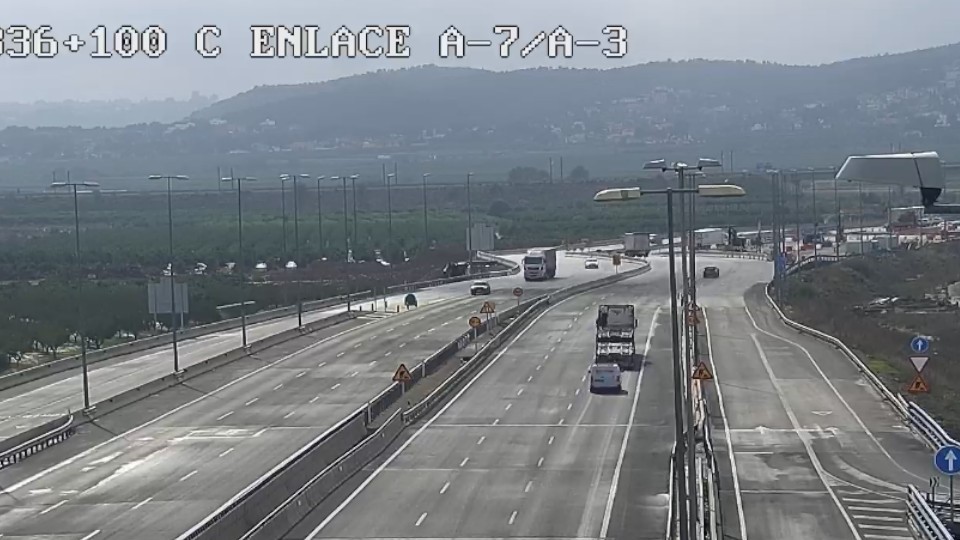 Tráfico levanta la restricción de circulación a camiones en las carreteras de acceso a la ciudad de Valencia