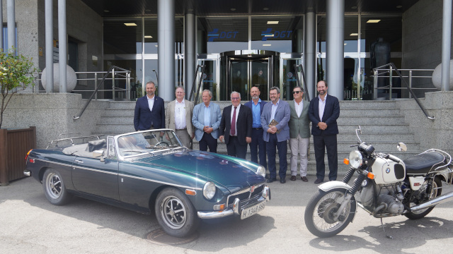 El presidente de la FIVA agradece a la DGT el esfuerzo por poner en valor el vehículo histórico