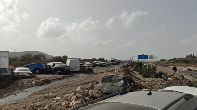 Tráfico solicita no desplazarse a la provincia de Valencia durante este puente